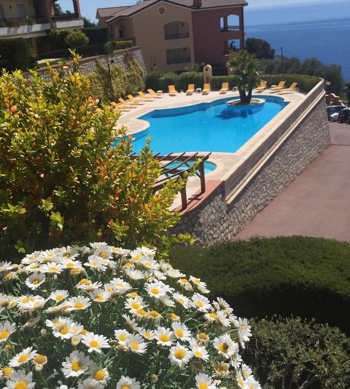 Ferienwohnung Sunny Panoramic Balcony Èze Exterior foto